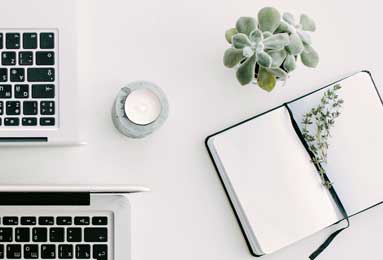 角逐激烈不下，运动员们奋力拼搏争夺月牙肃—城市体育盛典的荣耀与热血